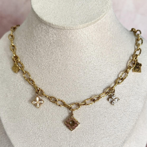 Collier Eve