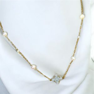 Collier Maevis